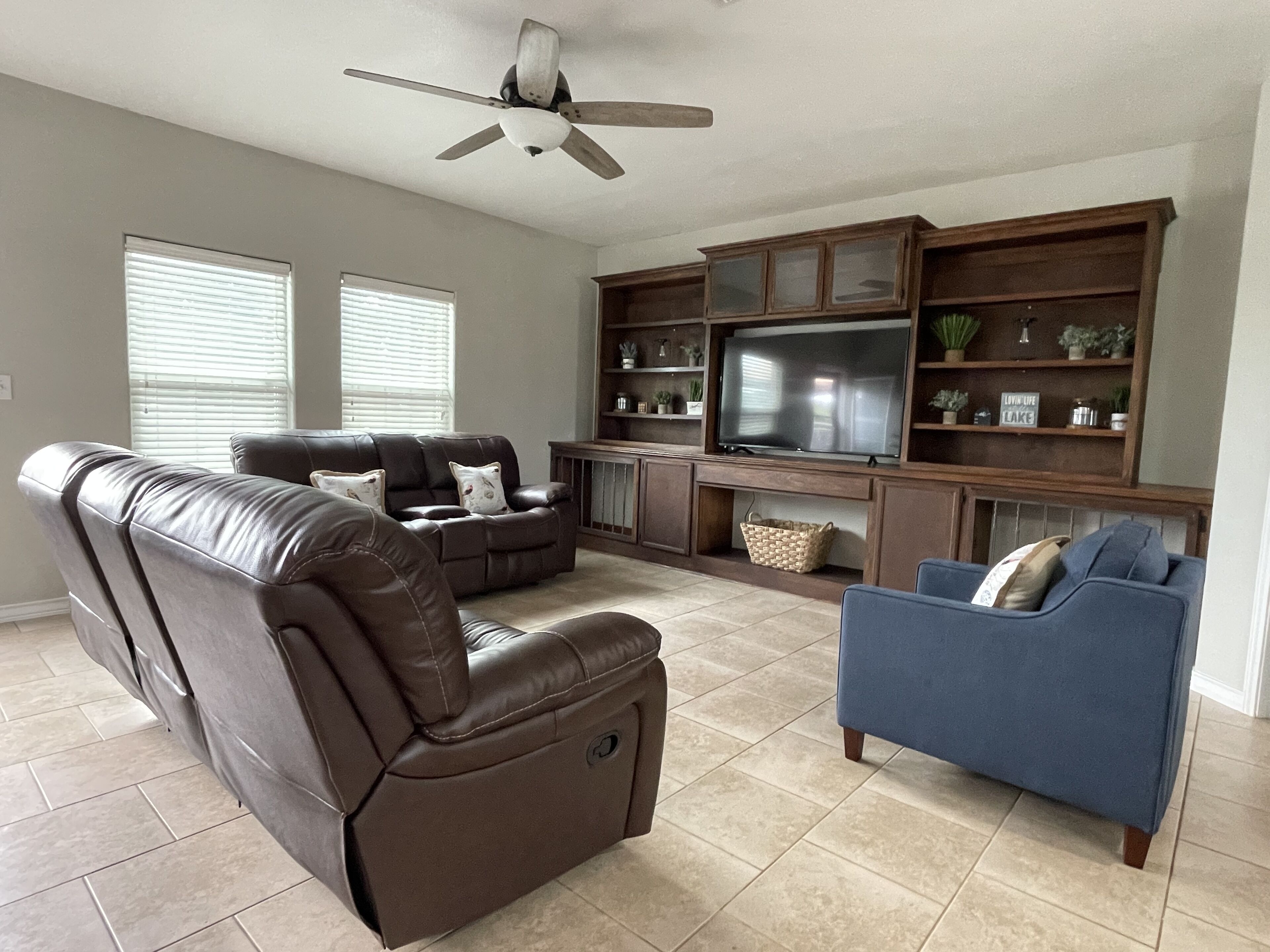 5 mi to Lake-Family +Pet Friendly Home