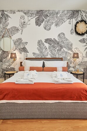 2 bedrooms, iron/ironing board, travel crib, free WiFi