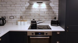 Departamento Deluxe, baño en la habitación (Ground Floor) | Cocina privada