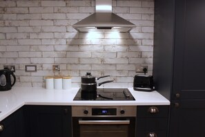 Leilighet – deluxe, eget bad (Ground Floor) | Eget kjøkken