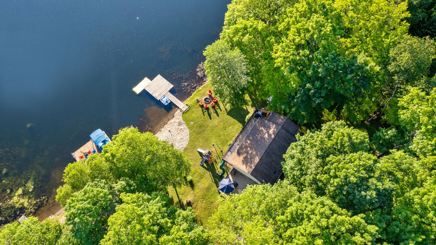 Stunning sunsets and family fun all year long // New Hot Tub & 200mbps Internet