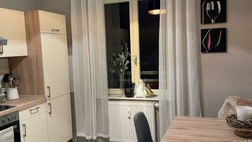 Apartment, Accessible, Private Bathroom (Alte Schule) | Shared kitchen