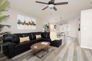 Smart TV, ping pong - Lexington Cutie! Entire house close to UK, hospitals,  and Keeneland (Lexington)