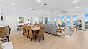 Living area - Sounds of Summer: Beachfront, Sun Deck, Screened Porch (St. George Island)