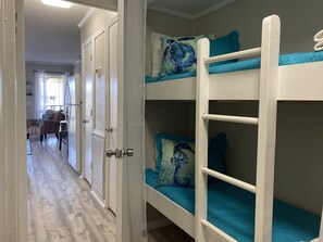 1 habitación, escritorio, internet y acceso para silla de ruedas 