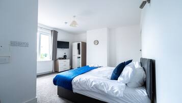 Panoramic-Doppelzimmer, mit Bad, Stadtblick