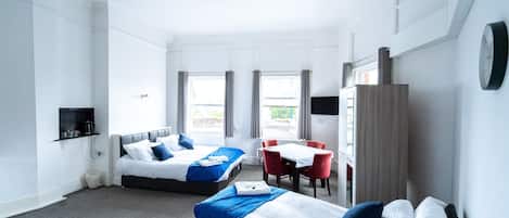 Family Suite, Ensuite, City View