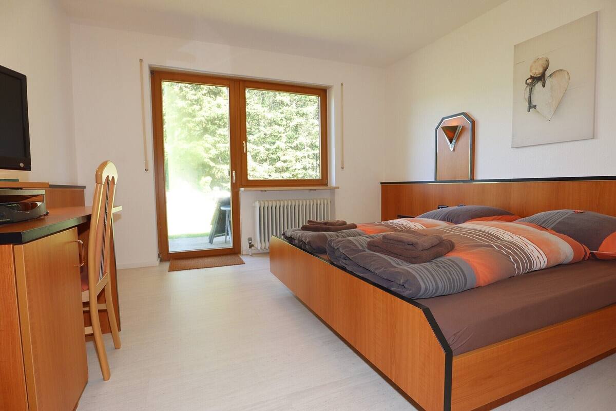 Classic-Doppelzimmer, eigenes Bad (Doppelzimmer Silberberg)