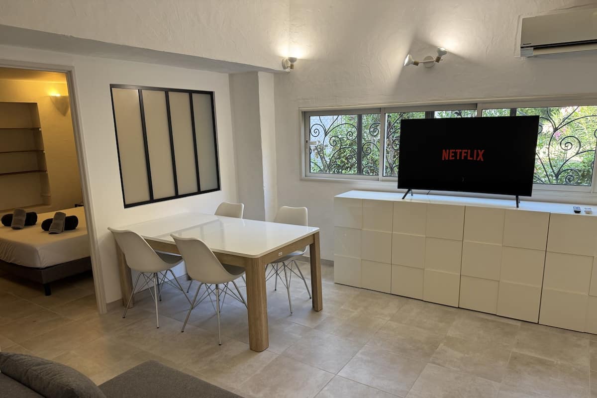 Superior Suite, Ensuite, Garden View (Suite Familiale Quadruple) | Lounge