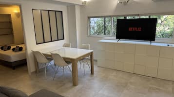 Superior Suite, Ensuite, Garden View (Suite Familiale Quadruple) | Lounge