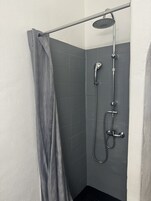 Comfort Double or Twin Room, Ensuite | Bathroom