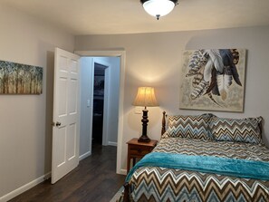3 bedrooms, desk, iron/ironing board, free WiFi