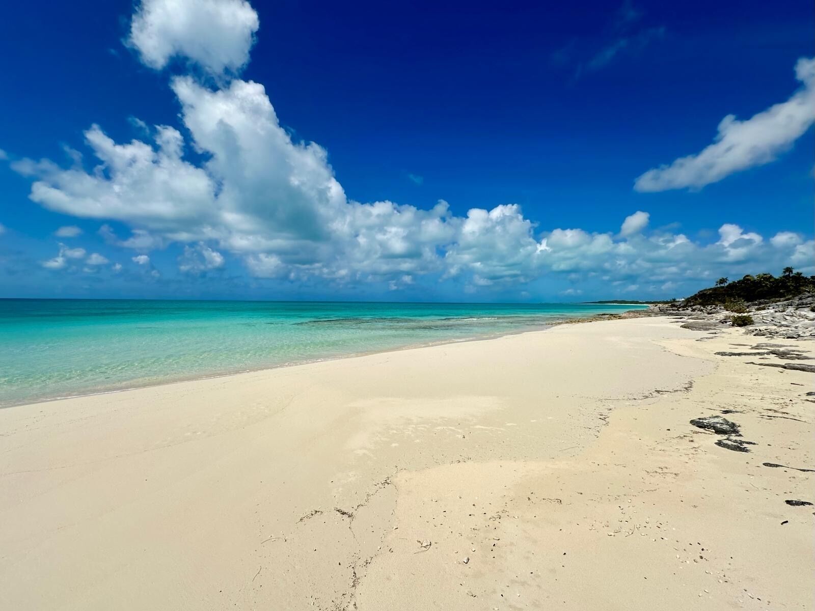 Am Strand, Liegestühle, Strandtücher