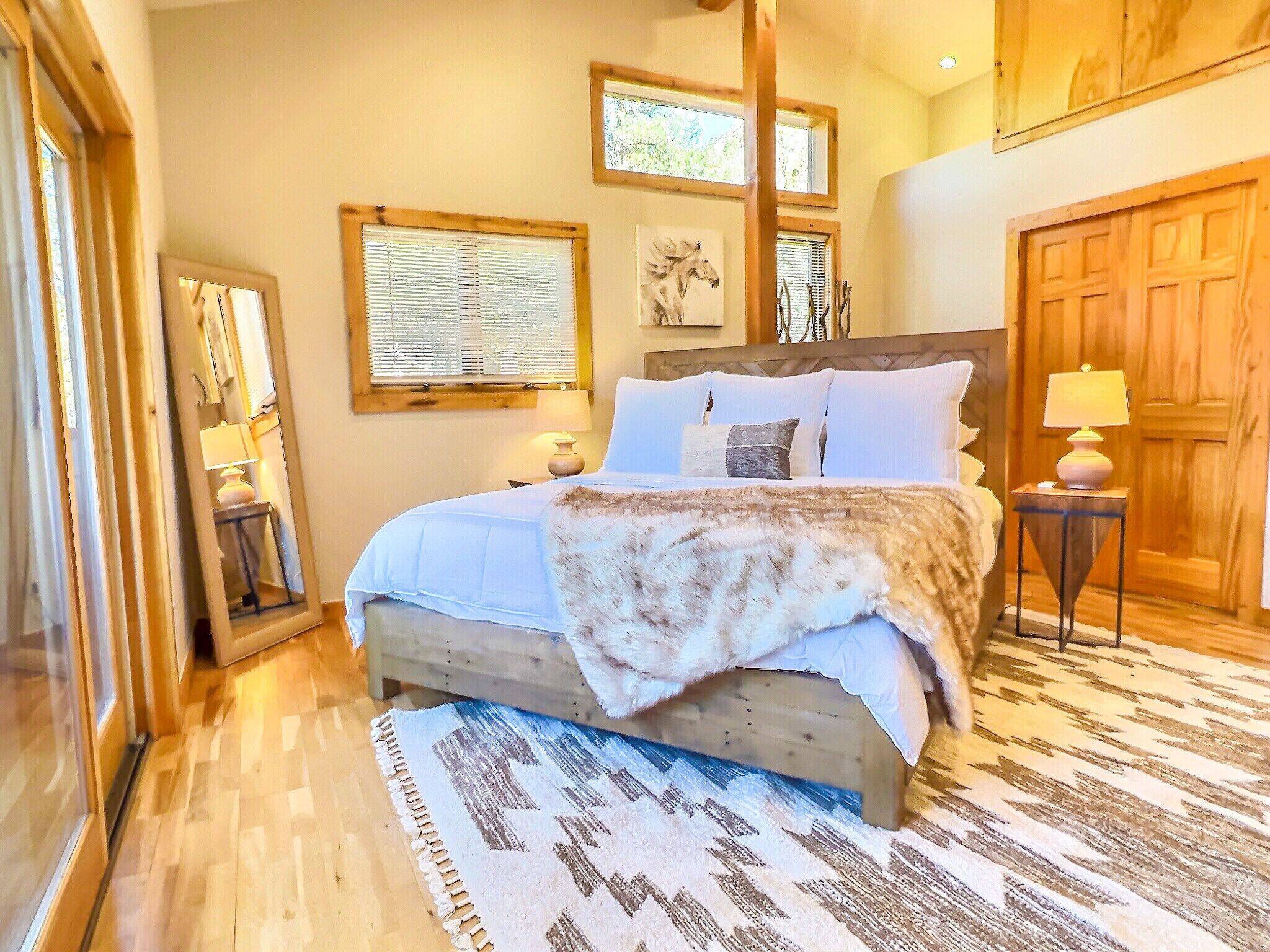 Luxury Lodge ✨Close to Ski Hill & Durango 🏔️ Hot Tub with Mountain Views
