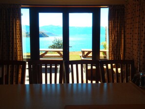 Interior - Lakefront House - overlooking Lake Hawea (Lake Hāwea)
