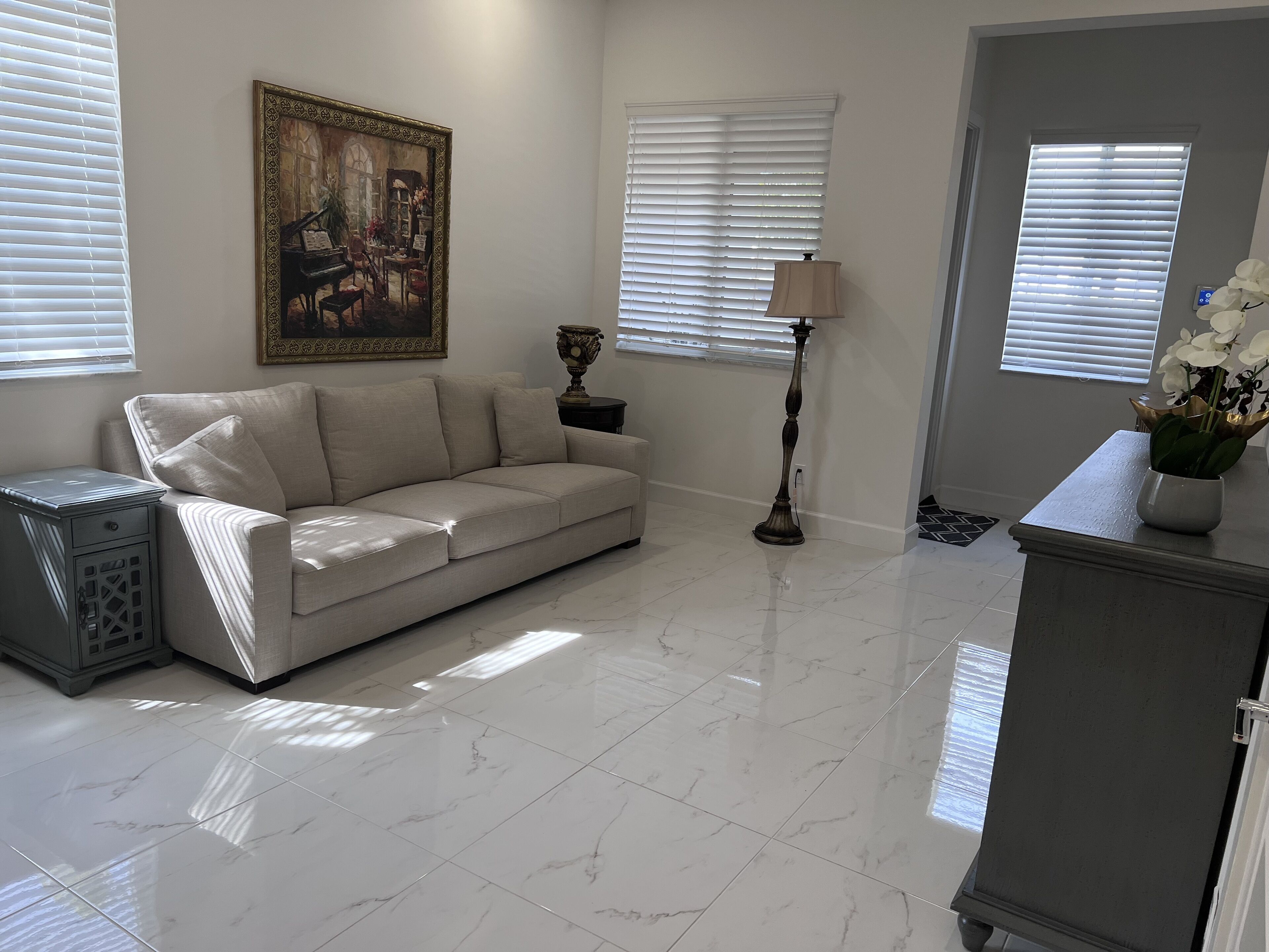 Townhome in the Heart of Royal Palm