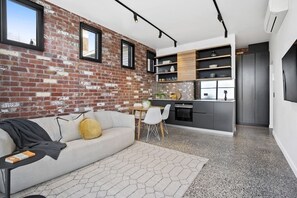 TV, offices