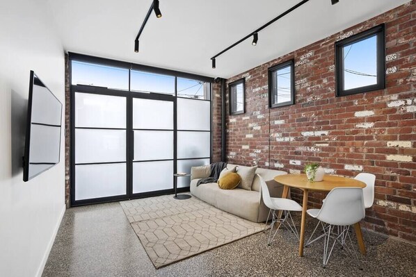 TV, offices