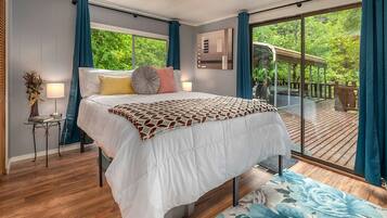 3 Schlafzimmer, Schreibtisch, BĂŒgeleisen/BĂŒgelbrett, kostenloses WLAN