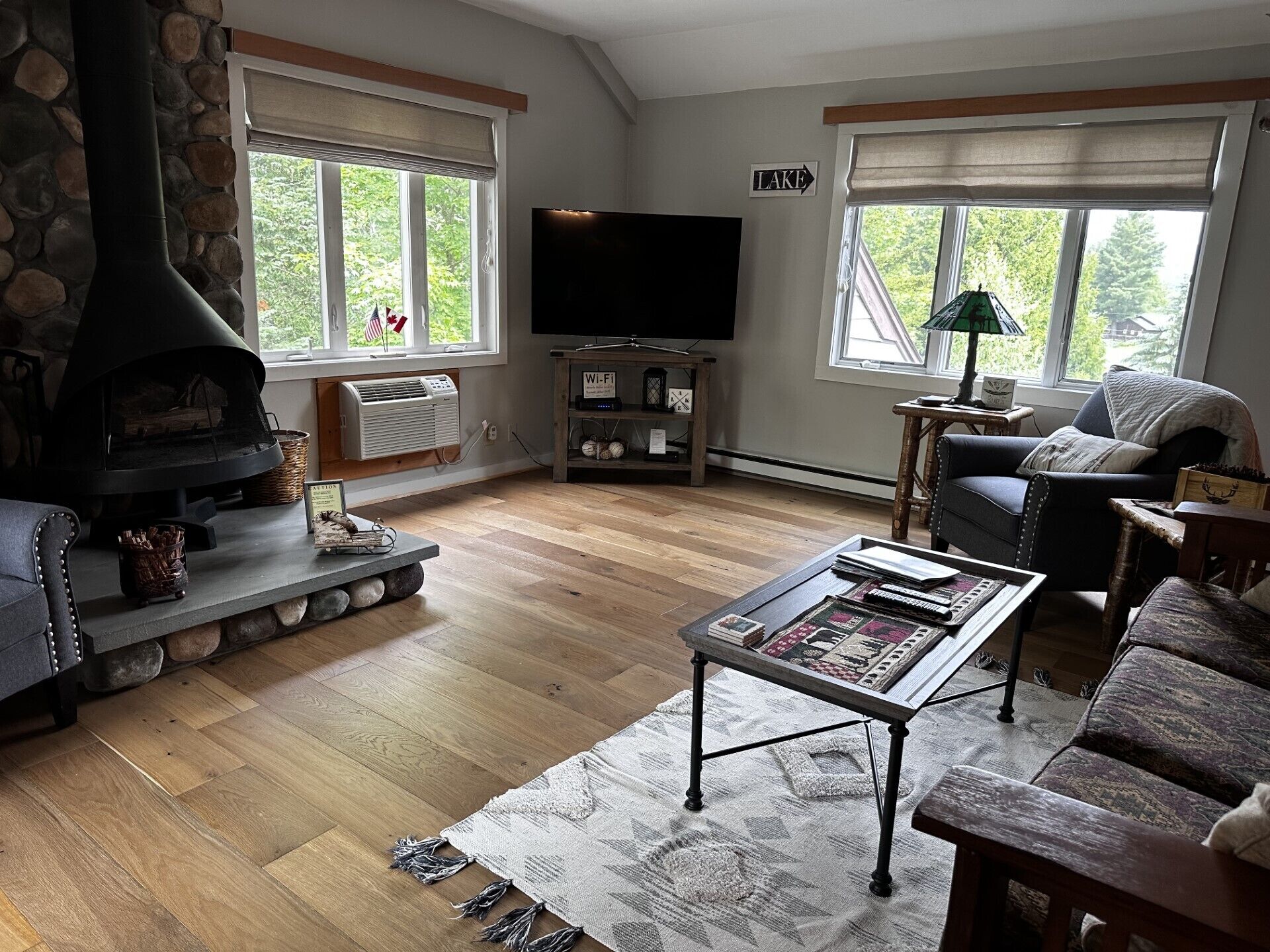  Cozy and relaxing “Chillax” condo overlooking Whiteface Club Resort. 