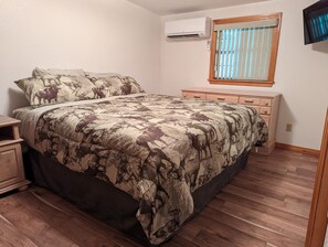 2 chambres, bureau, accès au Wi-Fi (inclus), literie fournie