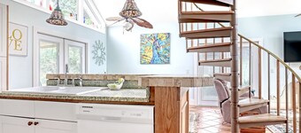 Tropical Chalet w/ 3 King Bedrooms. 3 patios, and an Above-Ground Pool!