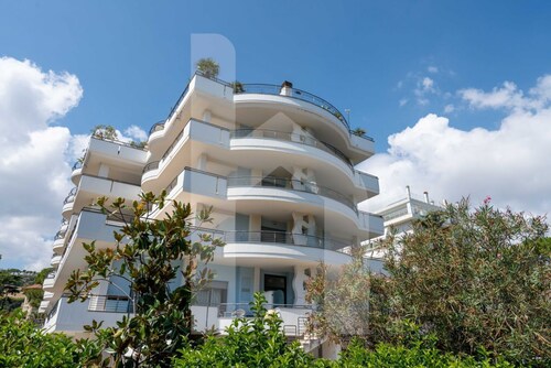 Holiday Rendez Vous 50 - Fourth floor apartment with side sea view