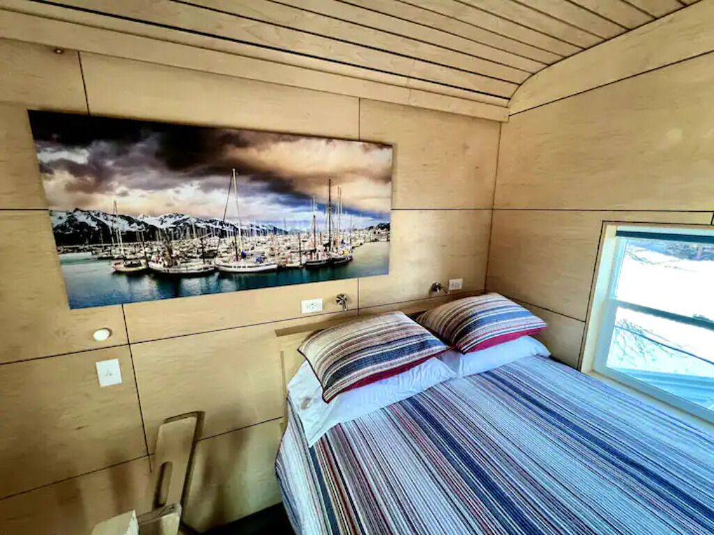 Discover Kenai Glacier View Wheelhouse