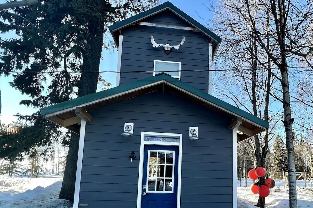 Discover Kenai Glacier View Wheelhouse