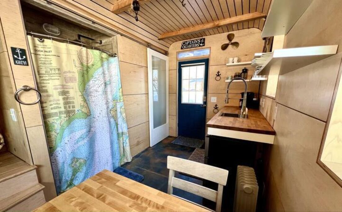 Discover Kenai Glacier View Wheelhouse