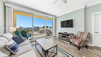 Smart TV, video games