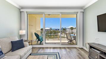 Smart TV, video games