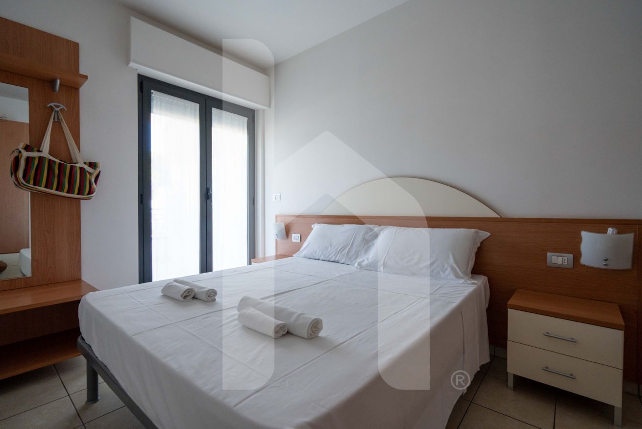 1 camera, Wi-Fi, lenzuola