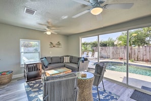 TV, Netflix, DVD player, ping pong - Pet-Friendly Merritt Island Home w/ Heated Pool (Merritt Island)