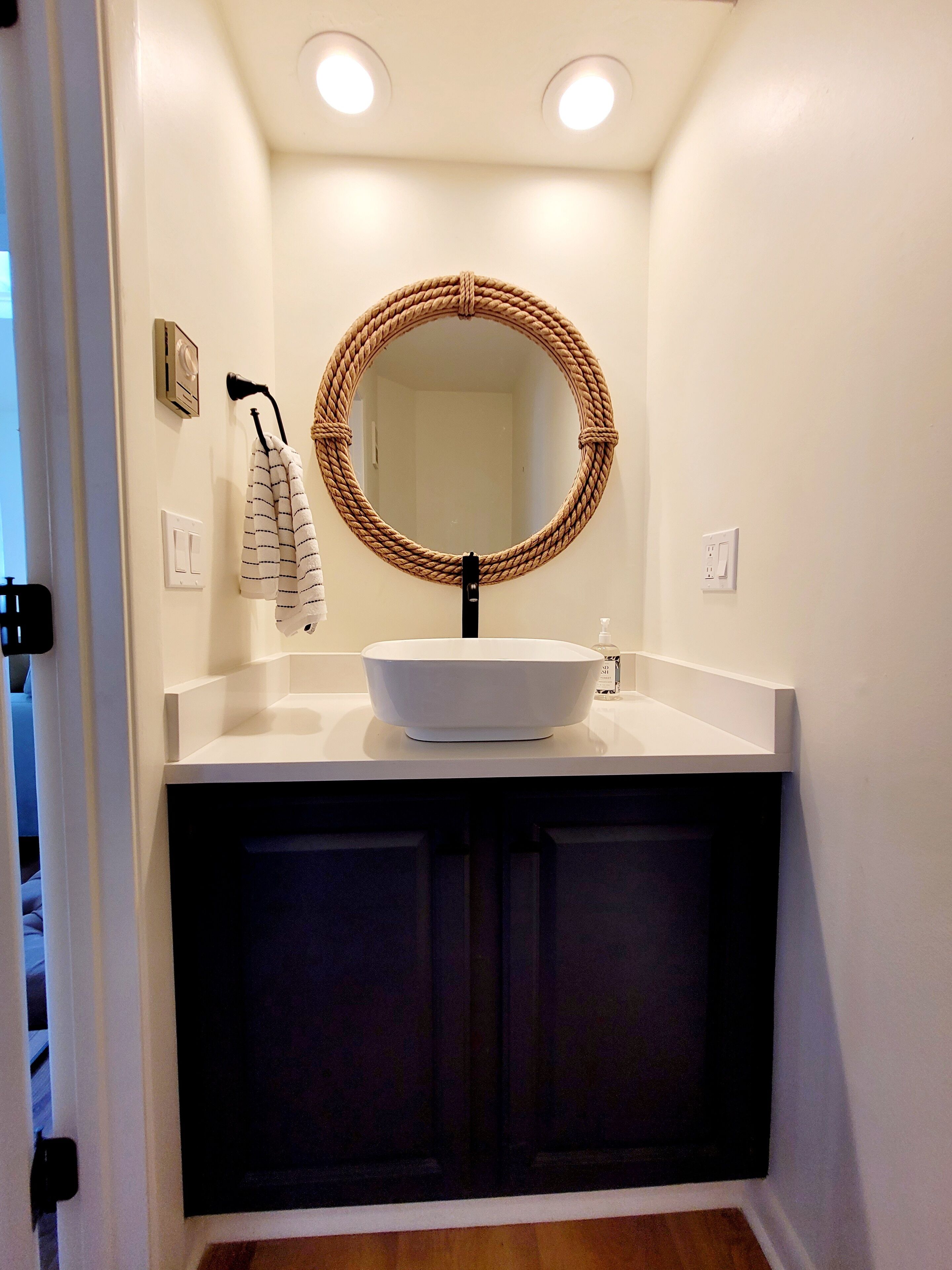 Glorious Lake Views from this beautifully updated Townhouse!