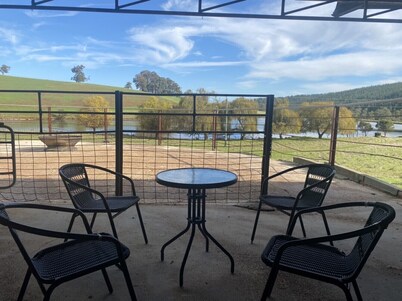 MacManor - Cosy 2-Bedroom self contained BnB