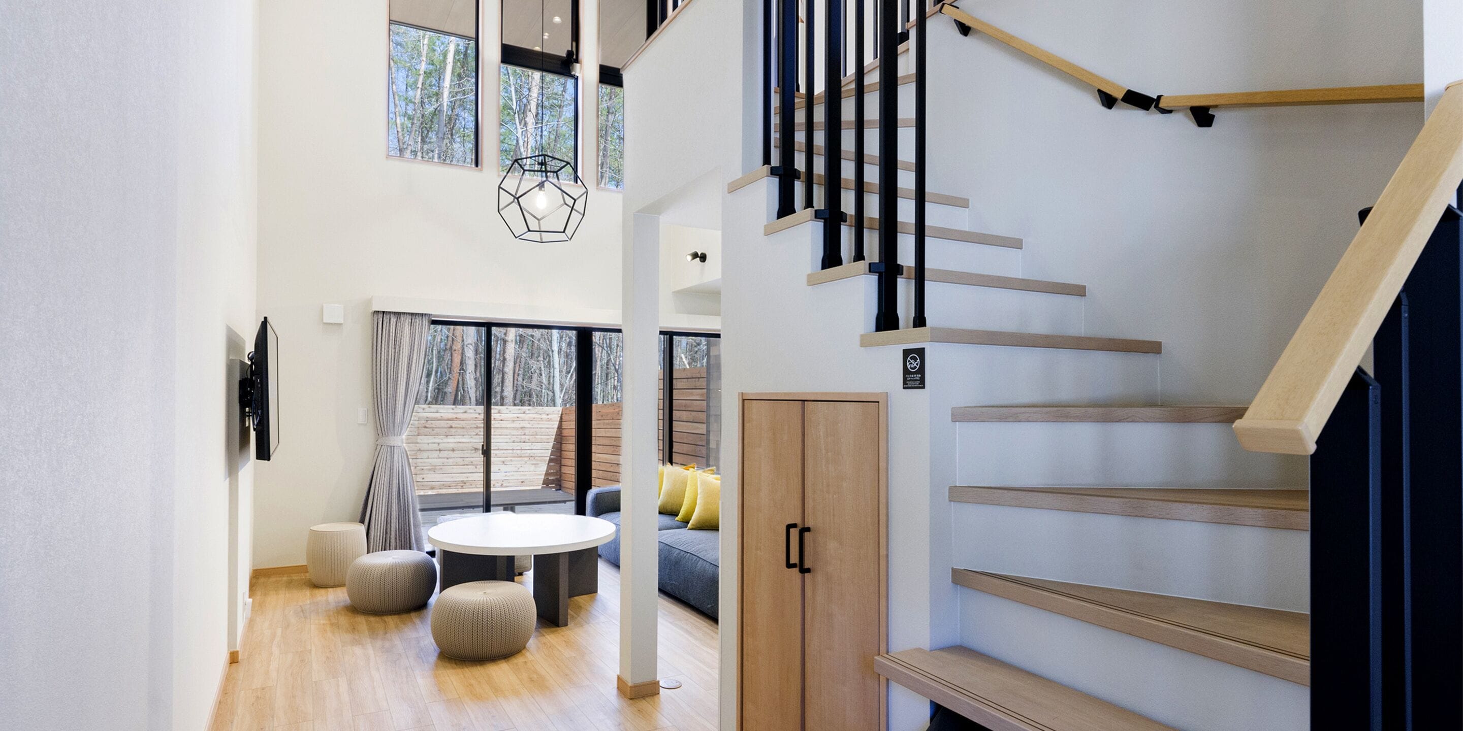 วิลล่า, ปลอดบุหรี่ (Up to 8 people, Pets Allowed) | โต๊ะทำงาน, พื้นที่ทำงานแบบใช้แล็ปท็อป, Wi-Fi ฟรี, ผ้าปูที่นอน