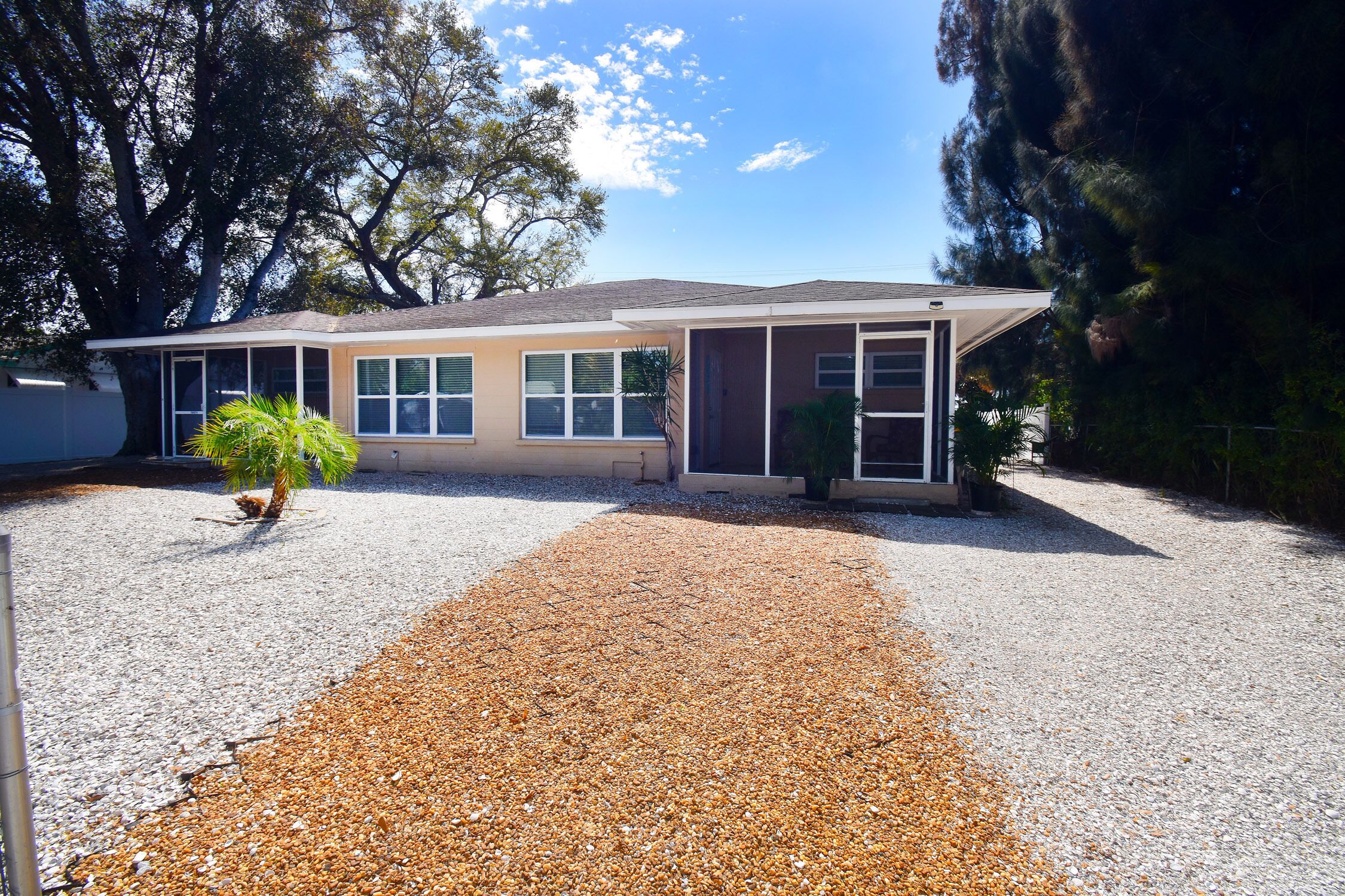Cute House near Downtown