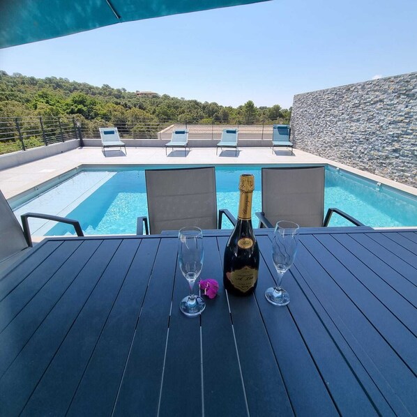 Outdoor pool, a heated pool