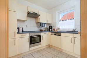 Imagen sin descripción, 3 de 31, botón