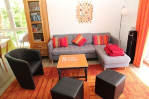 Télévision, jeux vidéo, lecteur de DVD, chaîne hi-fi