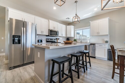 Newly Constructed East Valley Home