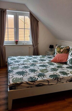 2 Schlafzimmer, Bügeleisen/Bügelbrett, WLAN