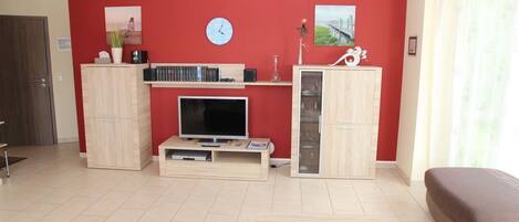 Télévision, chaîne hi-fi