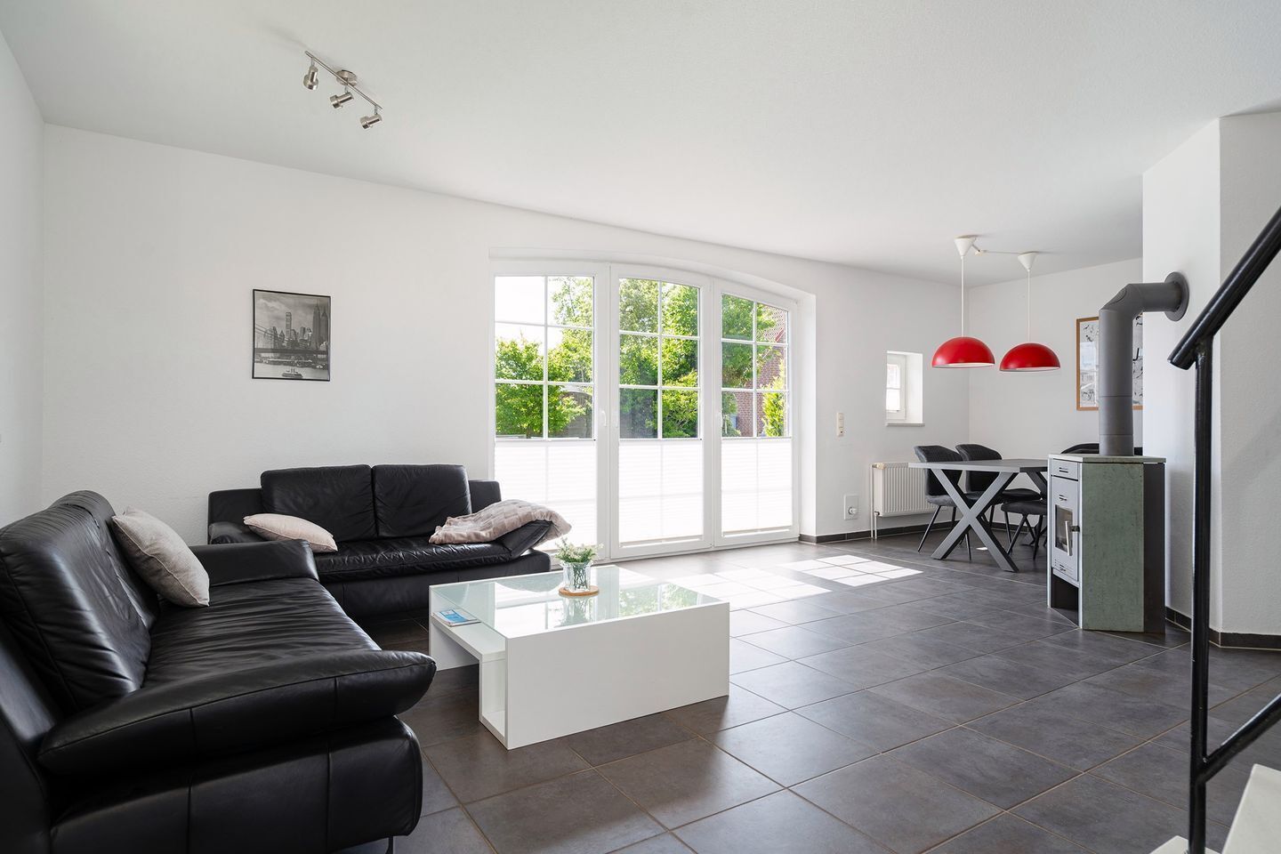 TV, fireplace, DVD player, stereo