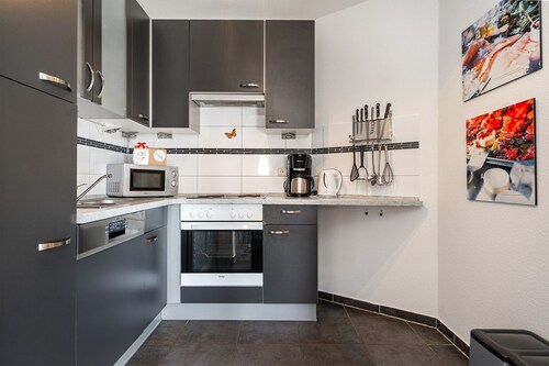 Nordstrand - Ferienhaus (100qm) für 6 Personen mit Kamin und Terrasse in Norden