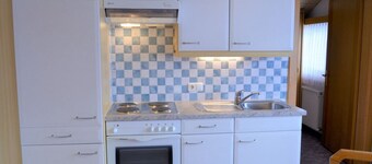 Hermoso apartamento para 8 personas con WIFI, TV, balcón y aparcamiento