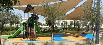 Holiday Home - 4 Bedroom Villa - Near All Dubai Attraction