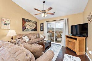 Smart TV, lettore DVD, videoteca