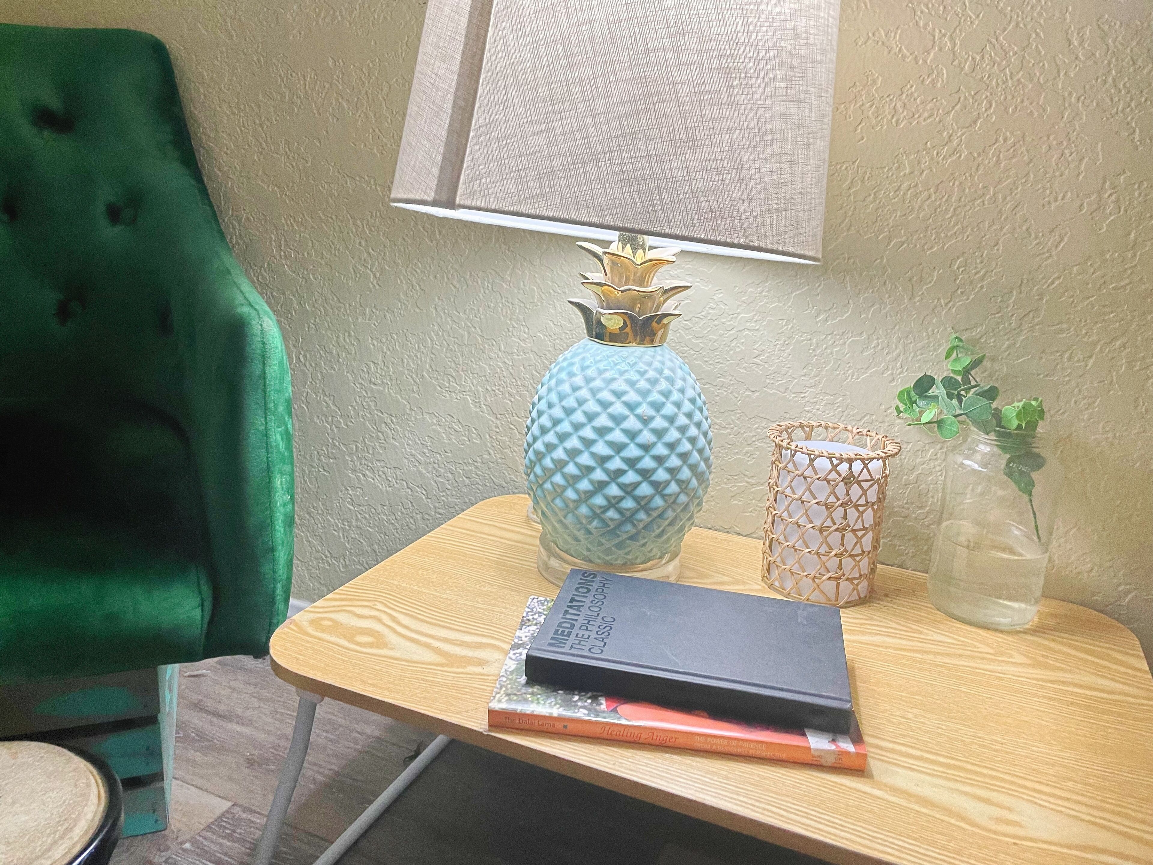 Serene home by lake; private bed & bath